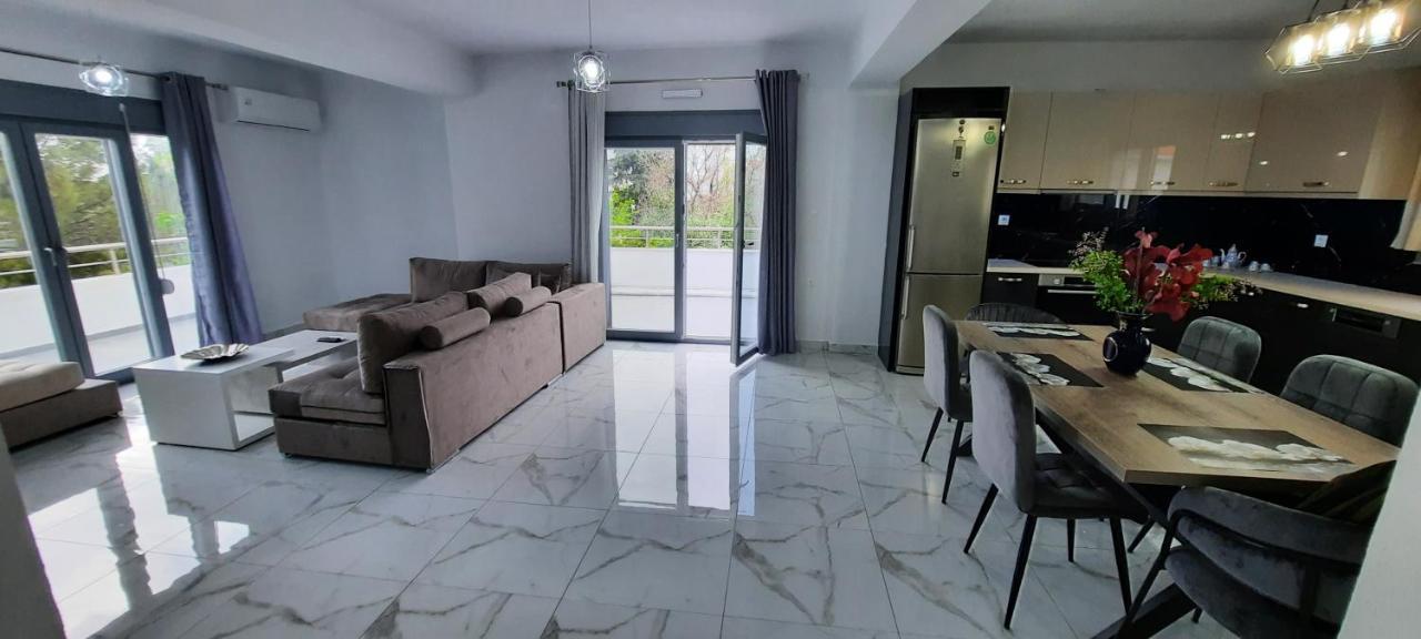 Νεόκτιστη Βίλα, Χώρα Πυθαγορείου Pythagóreion Exteriör bild